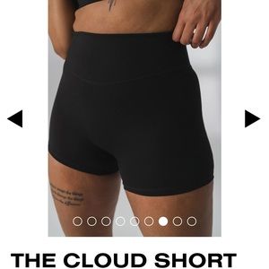 Balance Athletica / Vitality Cloud short midnight black